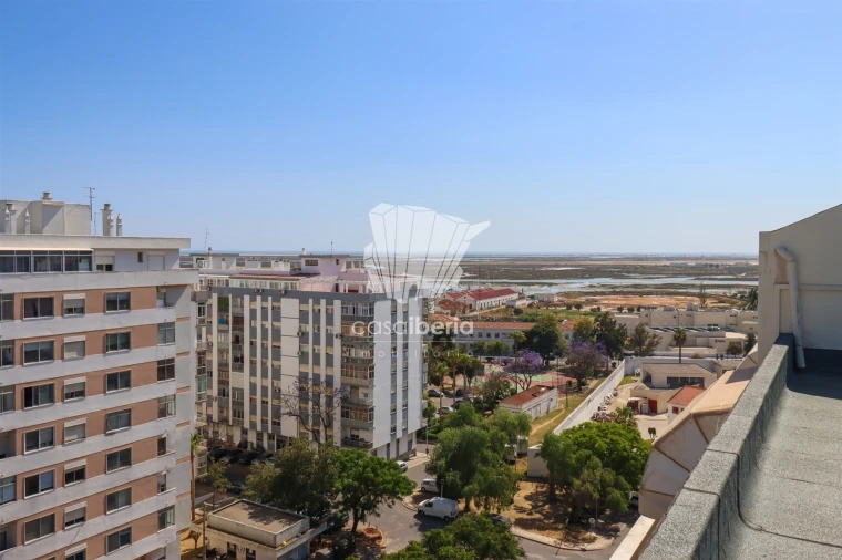 Apartamento T5 para Venda em Faro (Sé e São Pedro) Foto 43