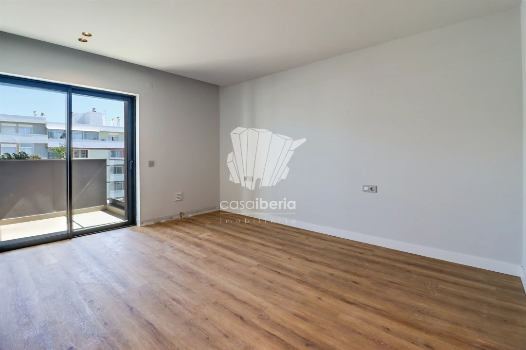 Apartamento T5 para Venda em Faro (Sé e São Pedro) Foto 33