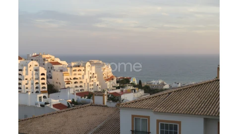 Moradia T11 para Venda em Albufeira e Olhos de Água