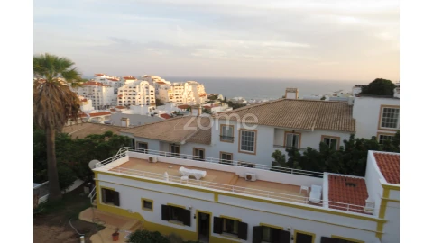 Moradia T11 para Venda em Albufeira e Olhos de Água