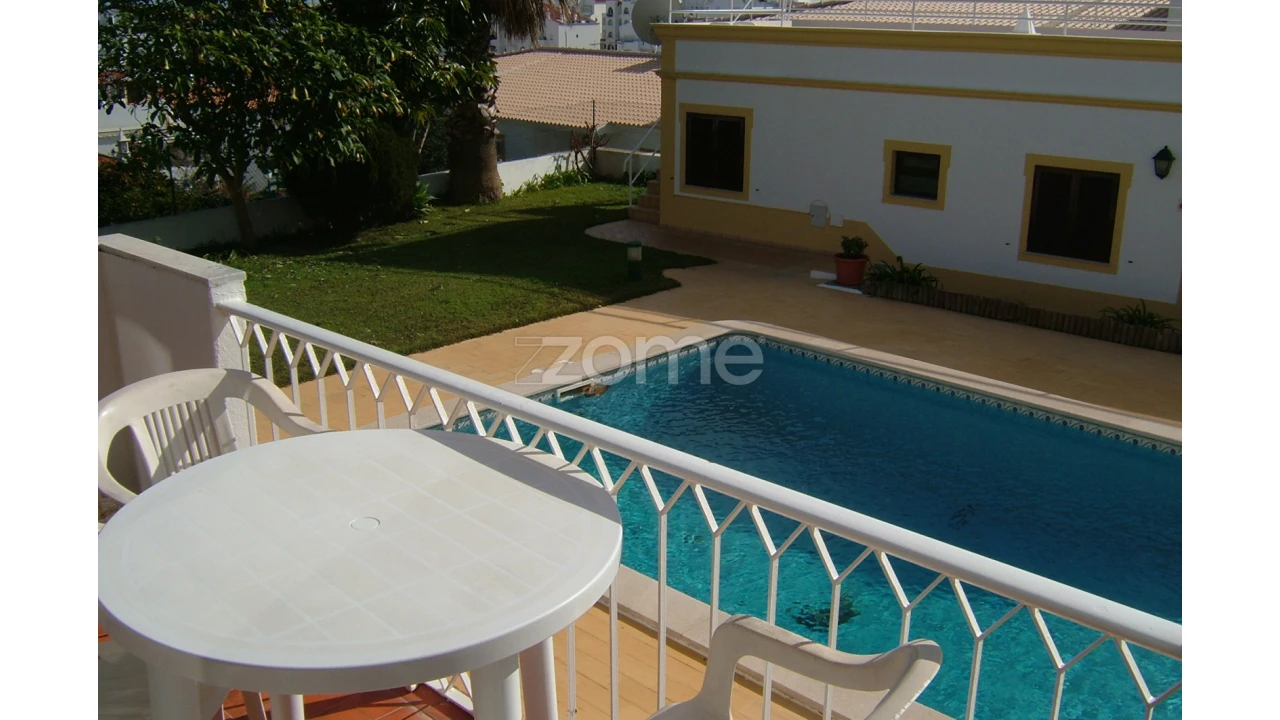 Moradia T11 para Venda em Albufeira e Olhos de Água Foto 2