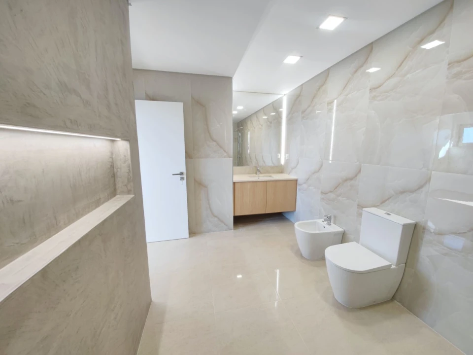 Moradia T5 para Venda em Vila Verde Foto 21