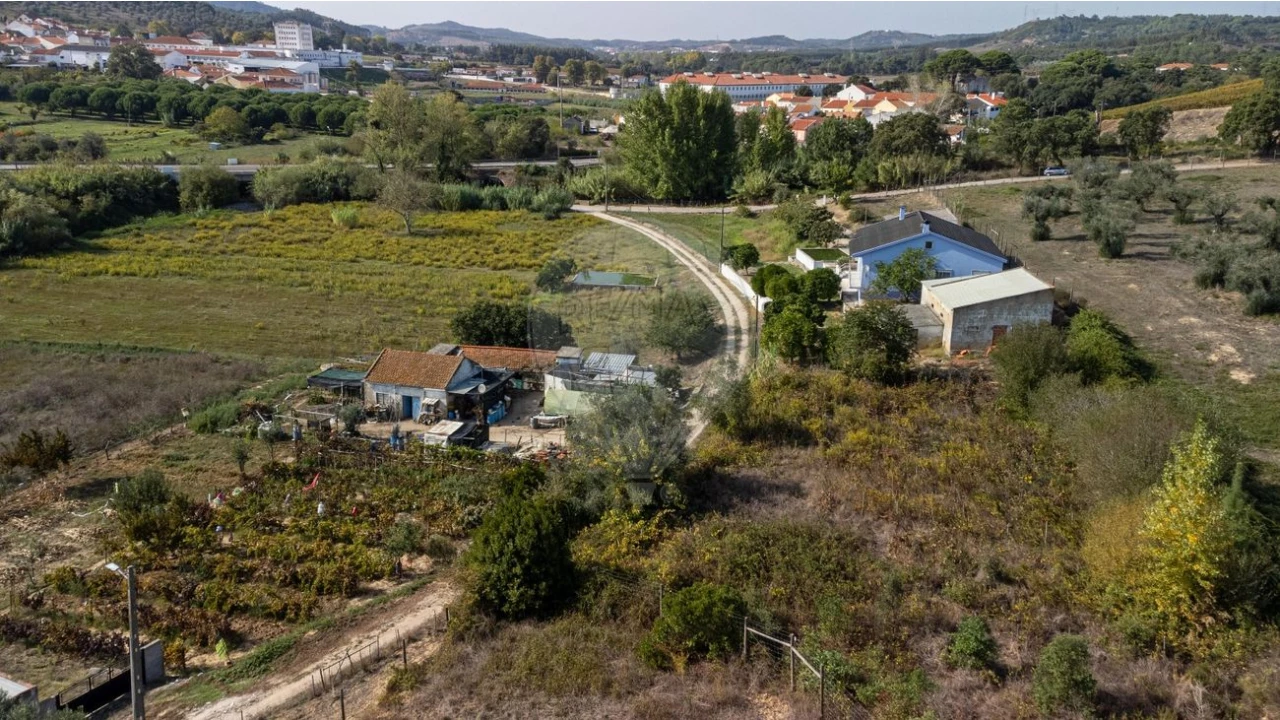 Quinta T3 para Venda em Alcoentre Foto 50