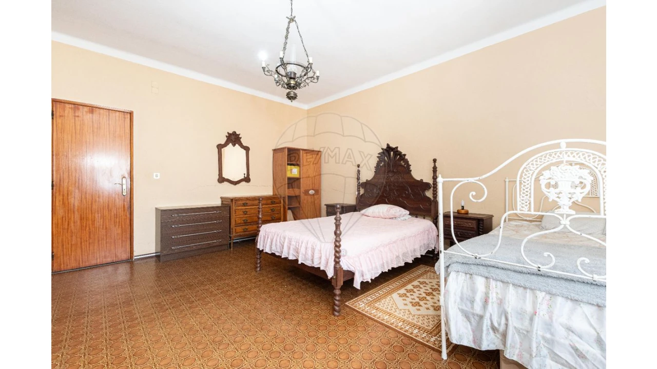 Quinta T3 para Venda em Alcoentre Foto 27