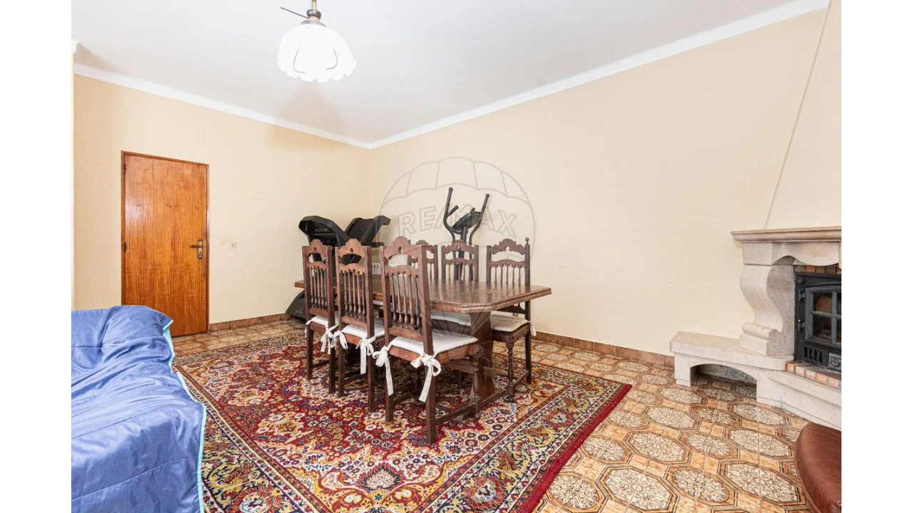 Quinta T3 para Venda em Alcoentre Foto 37