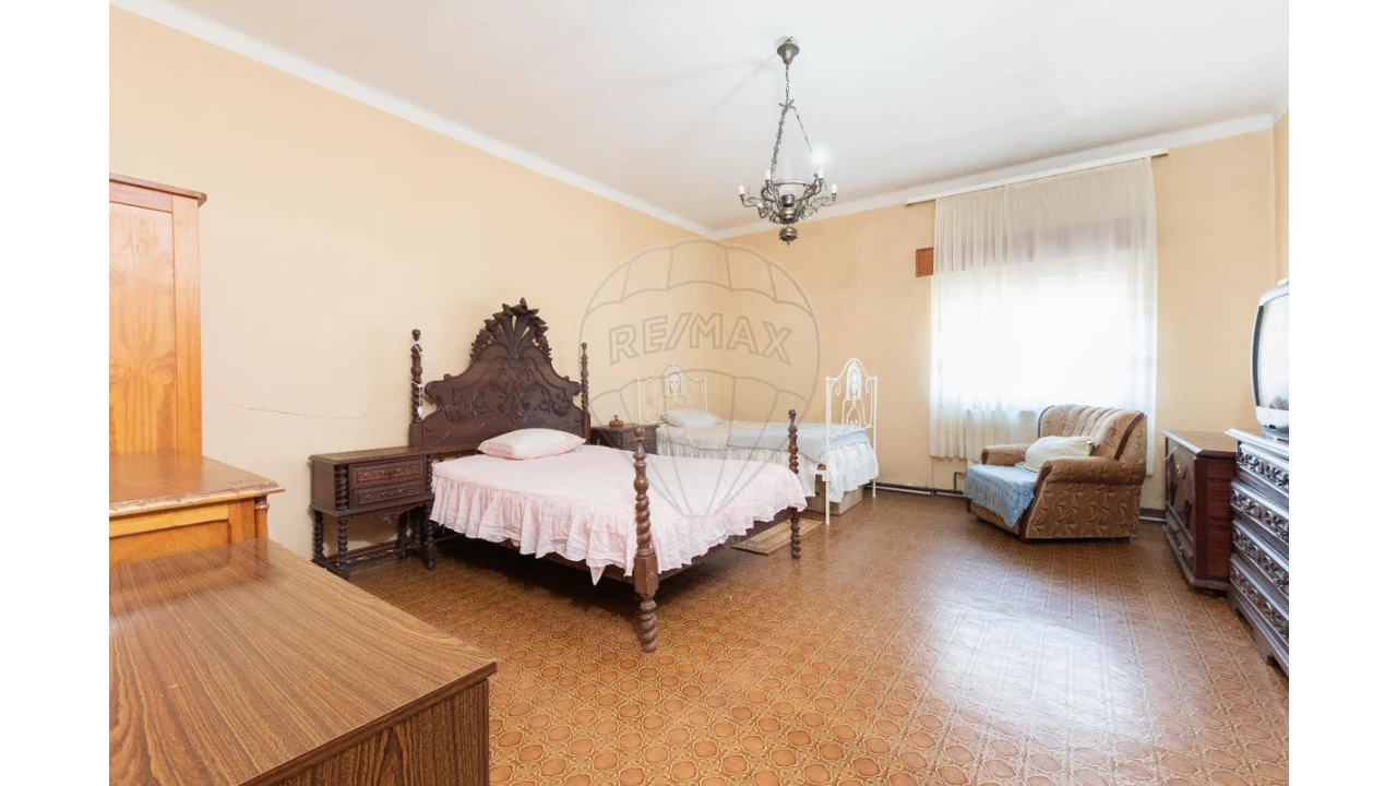 Quinta T3 para Venda em Alcoentre Foto 25