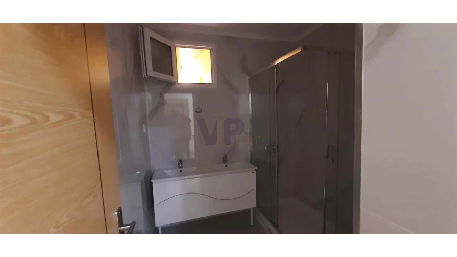 Moradia T3 para Venda em Campanhã Foto 18