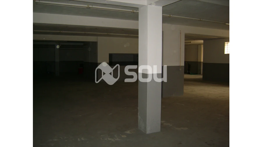 Loja para Arrendamento em Santo Tirso, Couto (Santa Cristina e São Miguel) e Burgães Foto 2