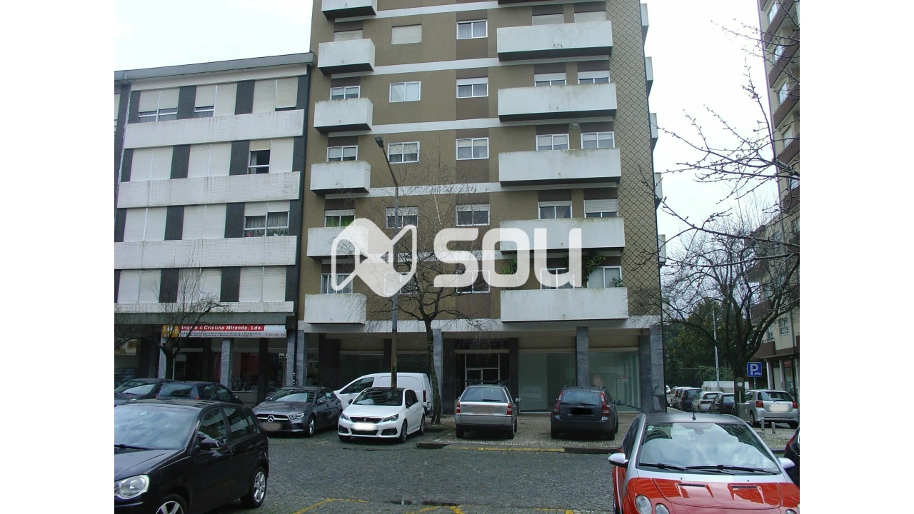 Loja para Arrendamento em Santo Tirso, Couto (Santa Cristina e São Miguel) e Burgães Foto 5