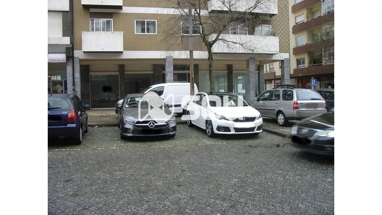 Loja para Arrendamento em Santo Tirso, Couto (Santa Cristina e São Miguel) e Burgães Foto 6