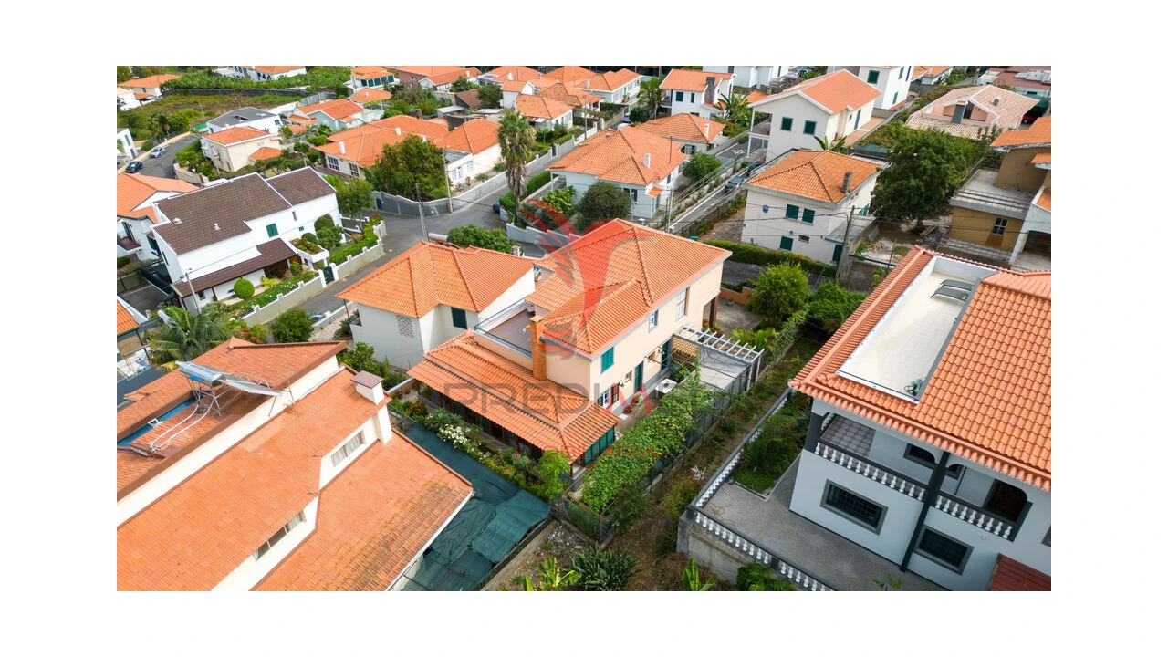 Moradia T5 para Venda em São Martinho Foto 4
