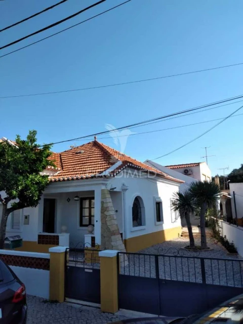 Moradia T2 para Venda em São Francisco da Serra