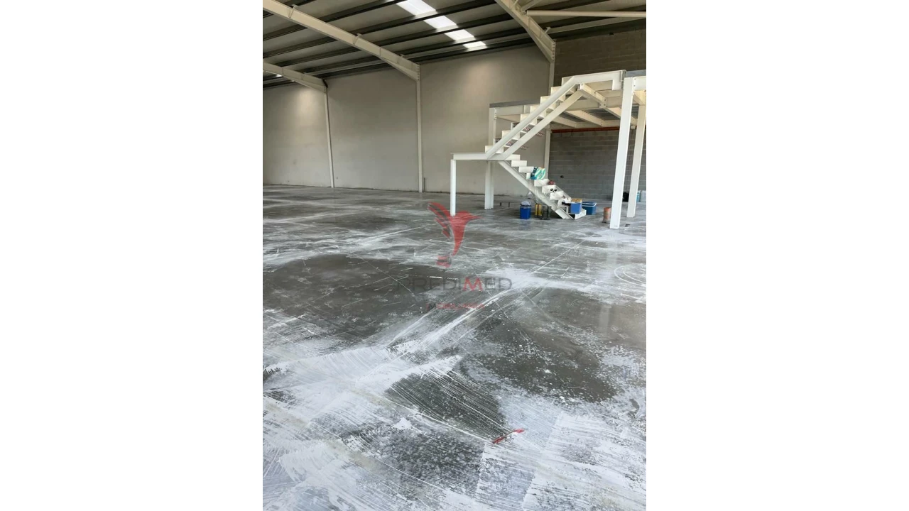 Armazém para Venda em Silveiros e Rio Covo (Santa Eulália) Foto 5