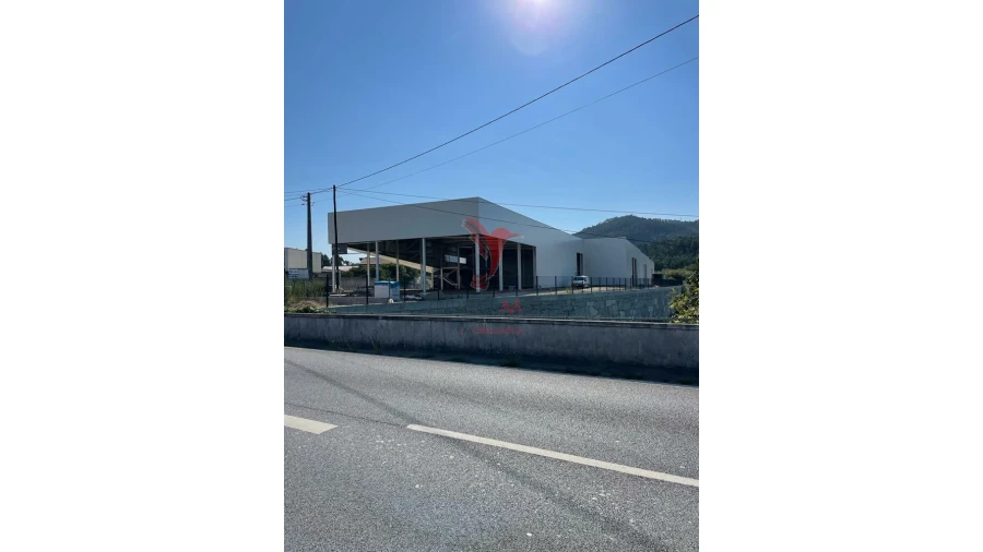 Armazém para Venda em Silveiros e Rio Covo (Santa Eulália) Foto 6