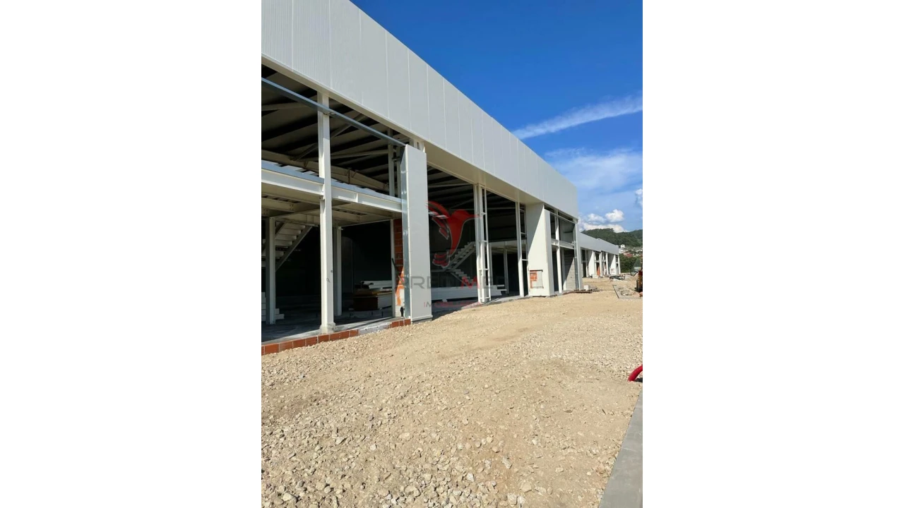 Armazém para Venda em Silveiros e Rio Covo (Santa Eulália) Foto 1