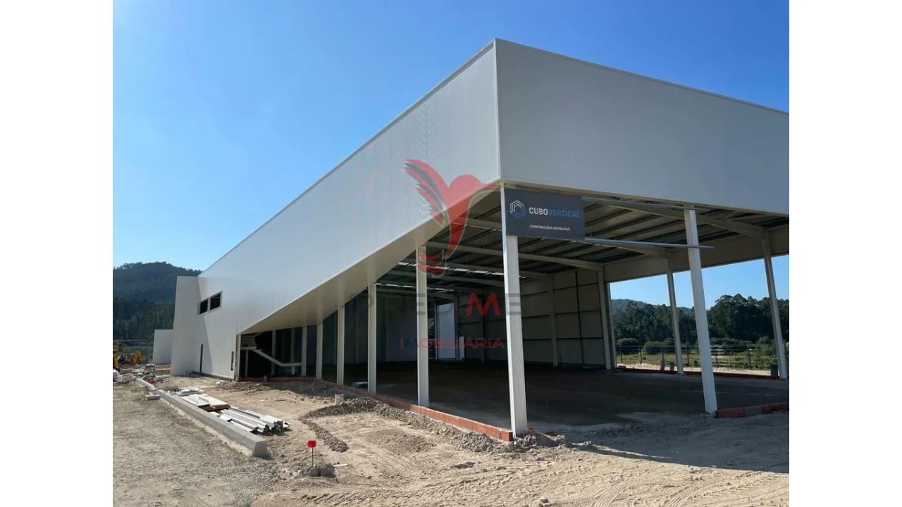 Armazém para Venda em Silveiros e Rio Covo (Santa Eulália) Foto 3