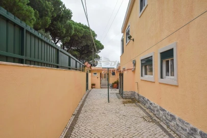 Moradia T3 para Venda em Agualva e Mira-Sintra
