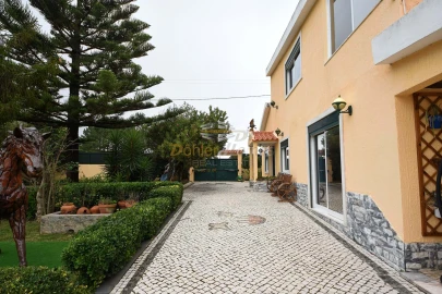 Moradia T3 para Venda em Agualva e Mira-Sintra