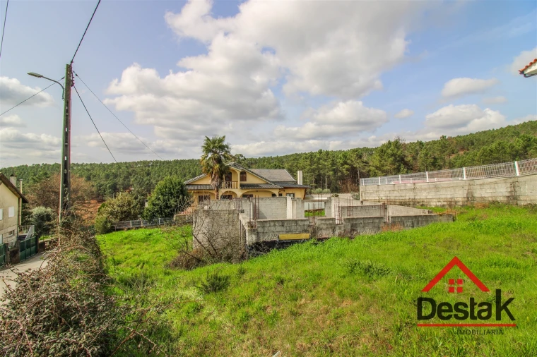 Terreno para Venda em Mundão Foto 3