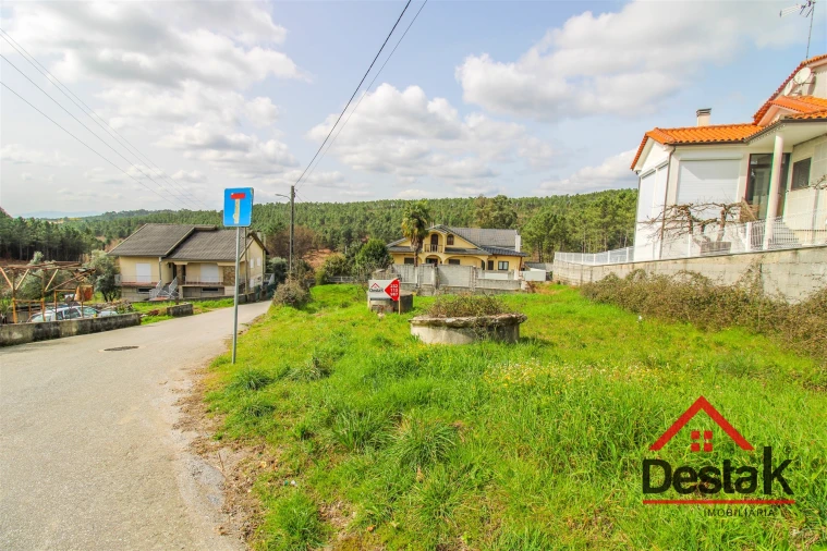 Terreno para Venda em Mundão Foto 2