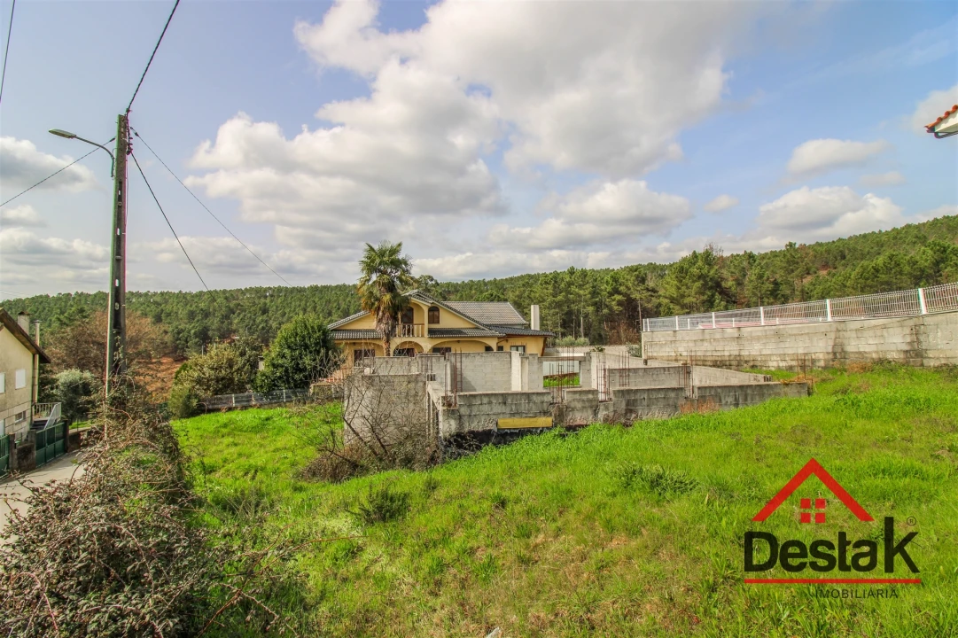 Terreno para Venda em Mundão Foto 3
