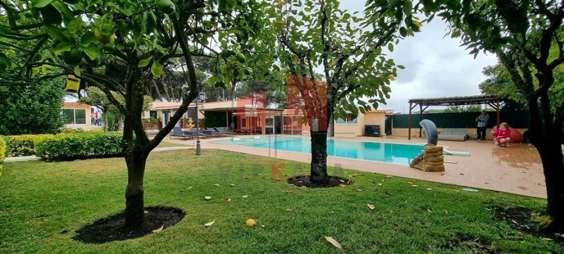 Moradia T3 para Venda em São João das Lampas e Terrugem Foto 2