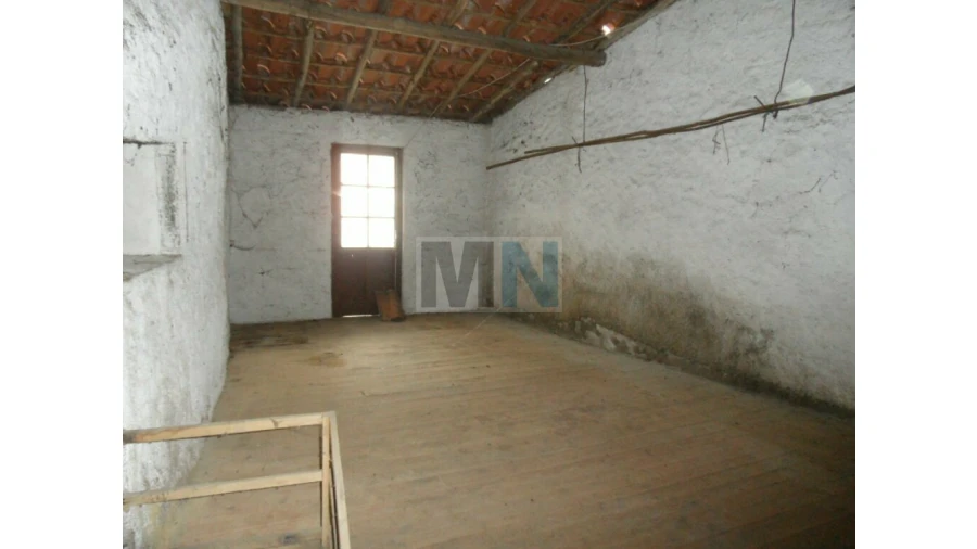 Moradia T2 para Venda em Cernache Foto 5