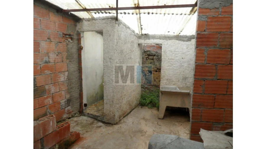 Moradia T2 para Venda em Cernache Foto 4