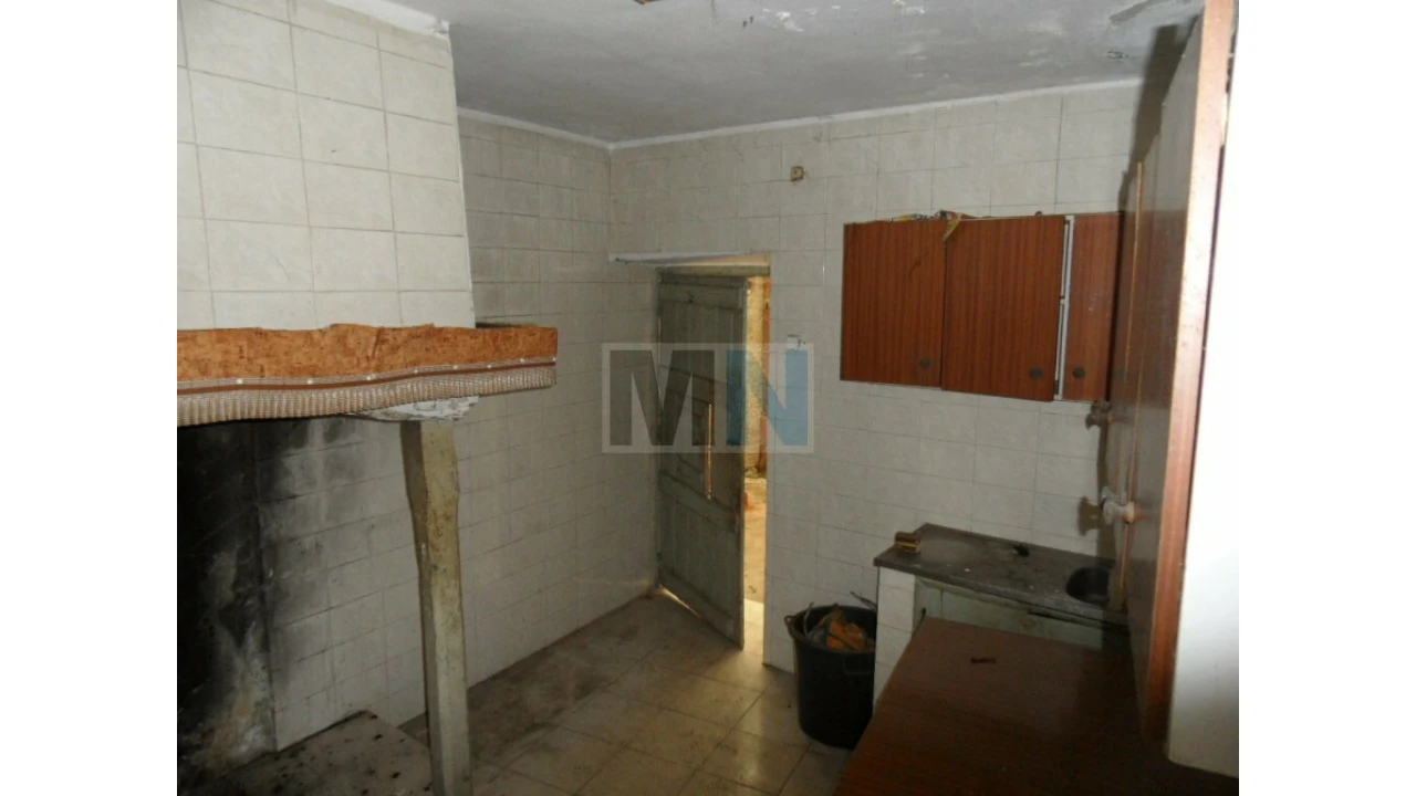 Moradia T2 para Venda em Cernache Foto 2