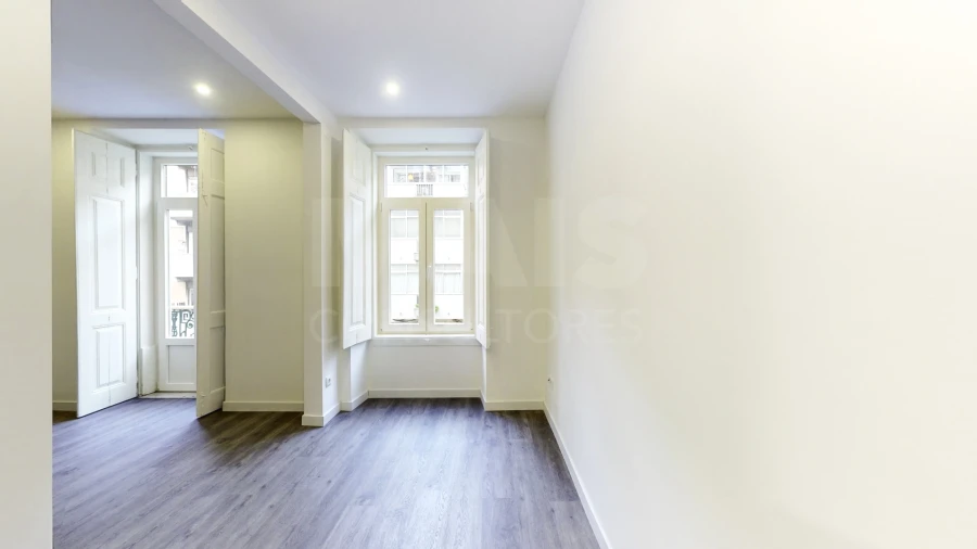Apartamento T3 para Venda em Santo António Foto 4