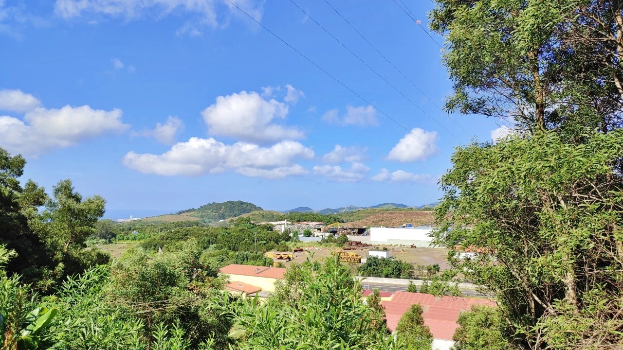 Terreno Comércio / Armazém para Venda em Pico da Pedra Foto 9