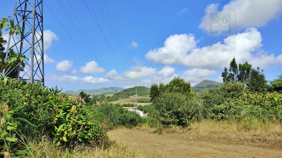Terreno Comércio / Armazém para Venda em Pico da Pedra Foto 18