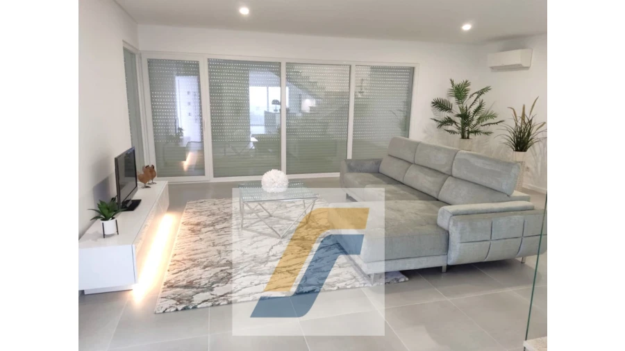 Moradia T4 para Venda em Lourinhã e Atalaia Foto 6