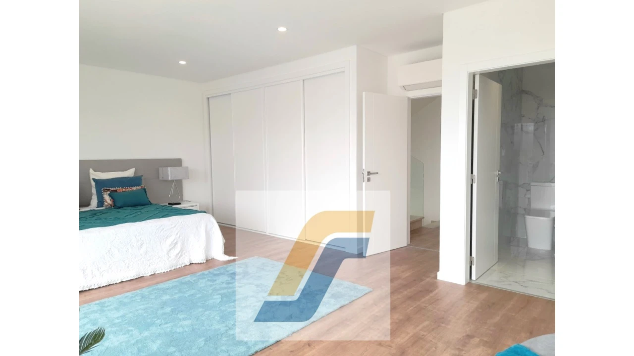 Moradia T3 para Venda em Lourinhã e Atalaia Foto 9