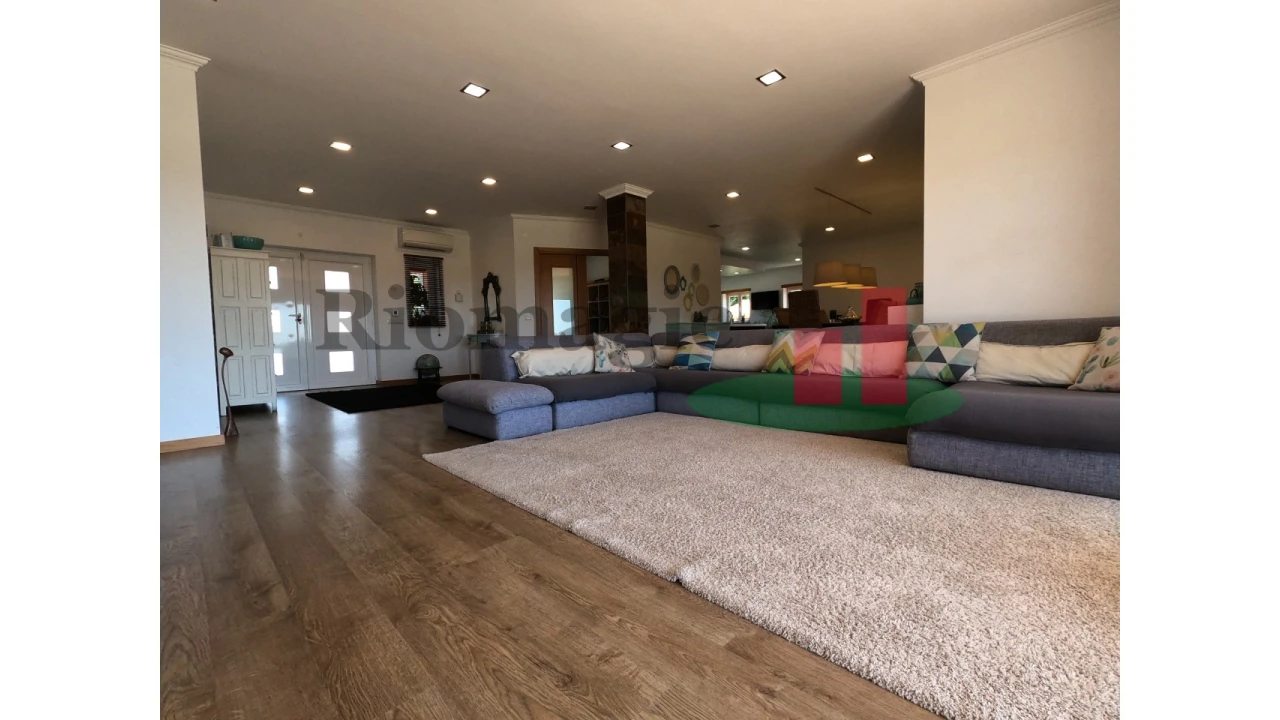 Moradia T3 para Venda em Abitureiras Foto 22