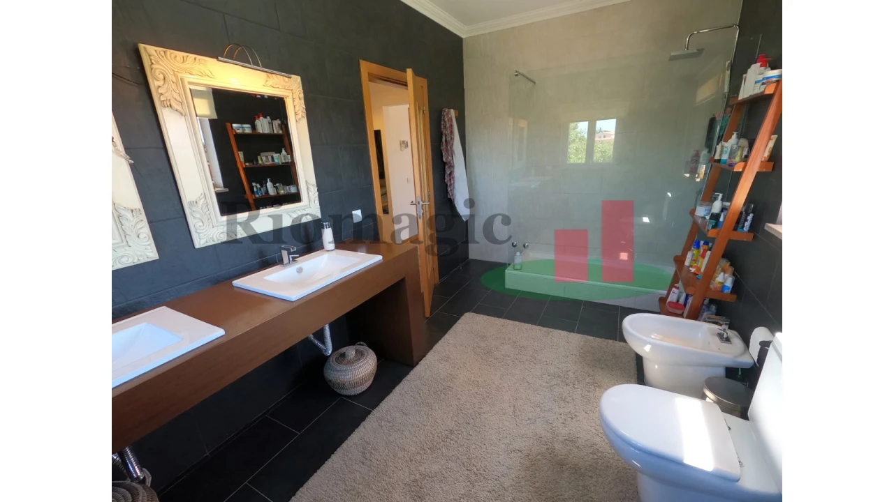 Moradia T3 para Venda em Abitureiras Foto 37