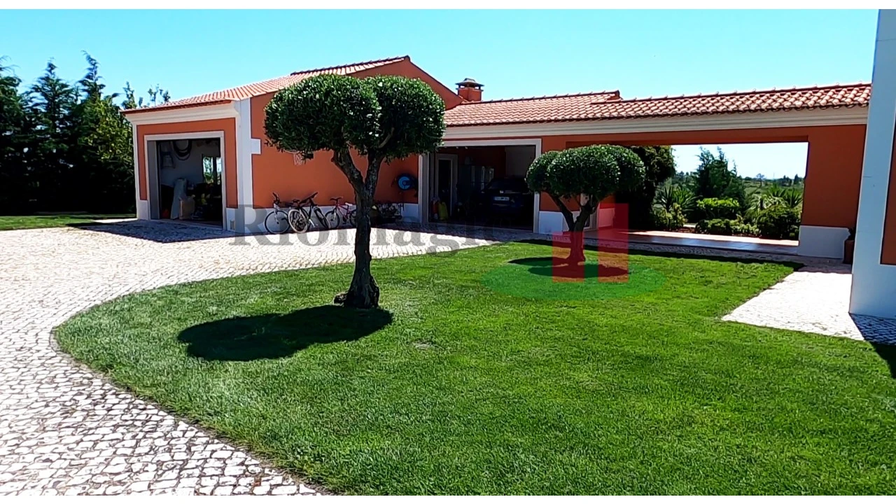 Moradia T3 para Venda em Abitureiras Foto 5