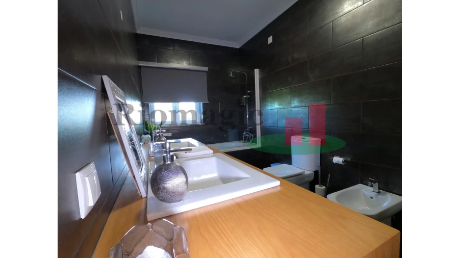 Moradia T3 para Venda em Abitureiras Foto 45