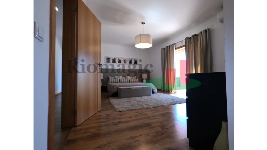 Moradia T3 para Venda em Abitureiras Foto 32