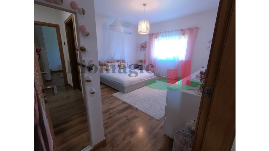 Moradia T3 para Venda em Abitureiras Foto 38