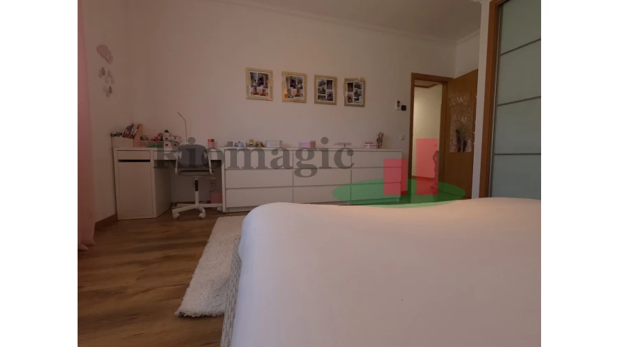 Moradia T3 para Venda em Abitureiras Foto 40