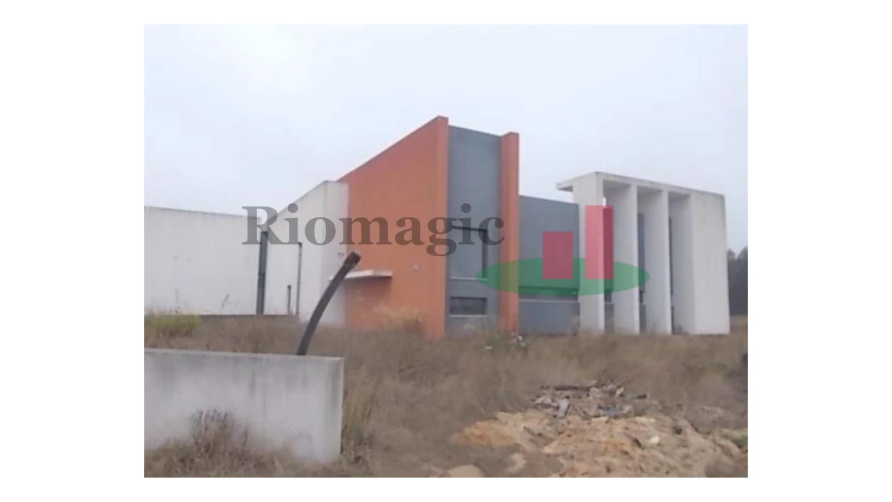 Armazém para Venda em Samora Correia Foto 1