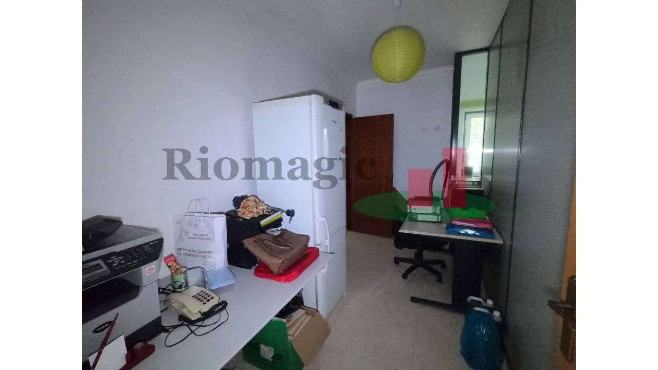 Escritório para Arrendamento em Rio Maior Foto 6