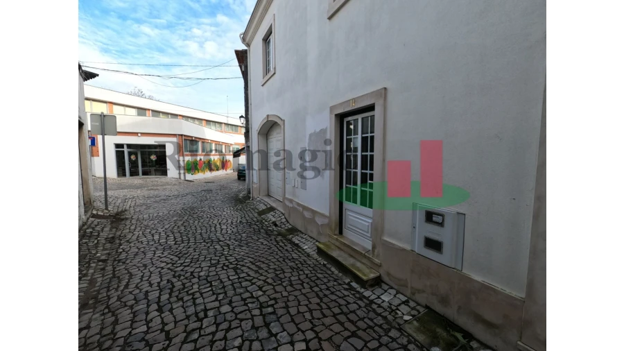 Escritório para Arrendamento em Rio Maior Foto 3