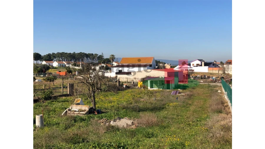 Terreno para Venda em Aveiras de Cima Foto 11