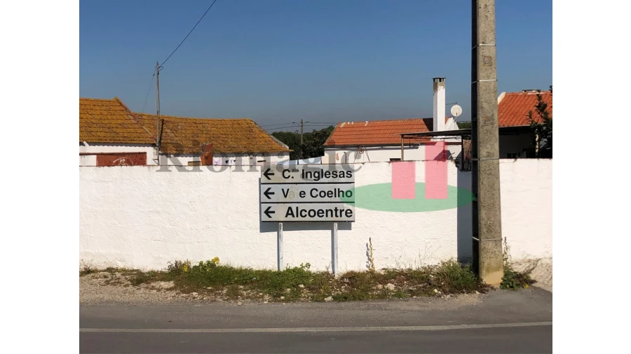 Terreno para Venda em Aveiras de Cima Foto 9