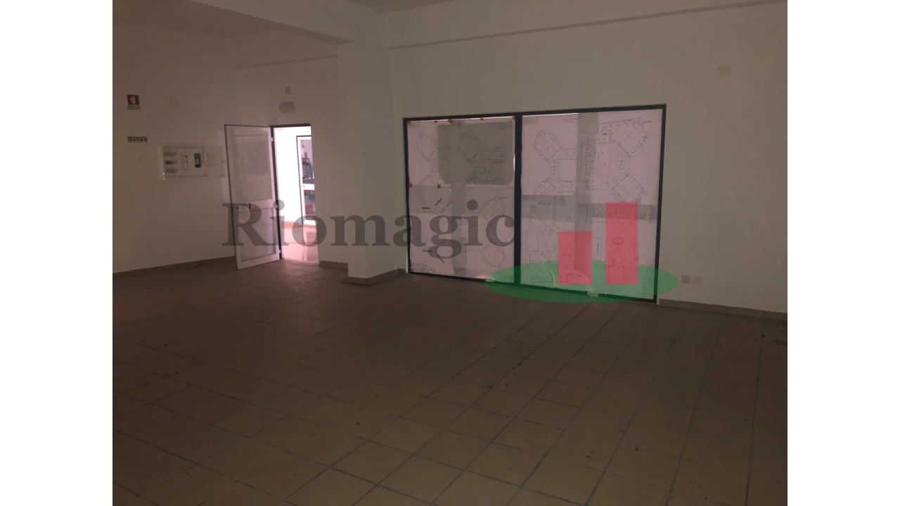 Loja para Venda em Alpiarça Foto 1