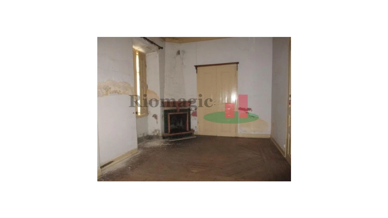 Moradia T10 para Venda em Mouriscas Foto 9