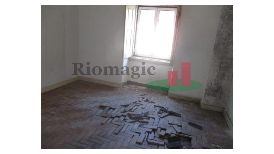 Moradia T10 para Venda em Mouriscas Foto 10