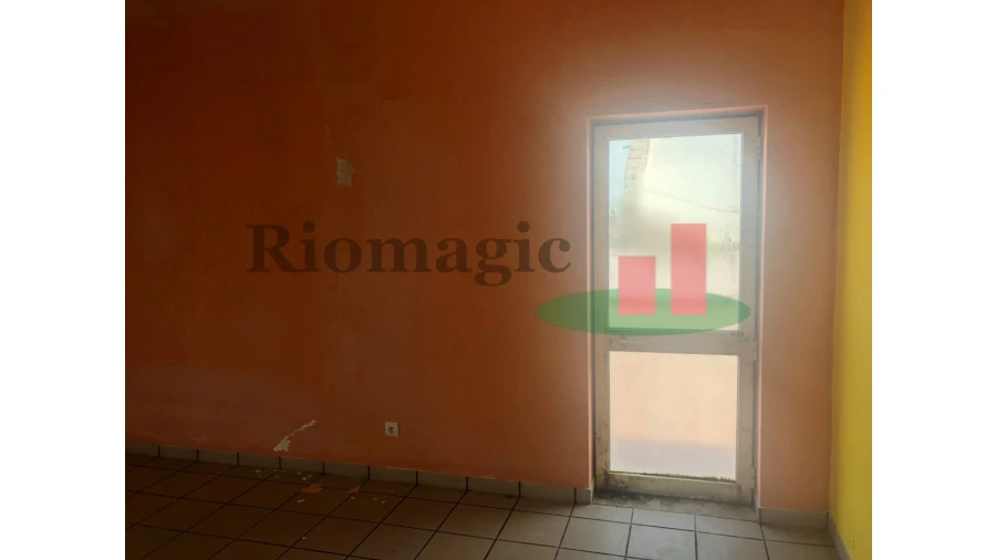 Loja para Venda em Alpiarça Foto 7